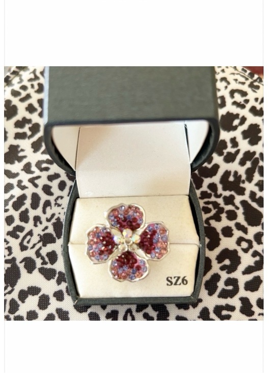 Flower Jewelry - Purple Amethyst Flower Ring • Floral Cluster Purple Crystal Flower Ring - Size 6